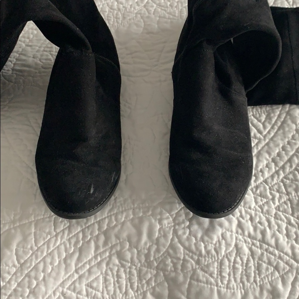 Black suede knee boots